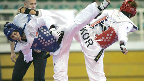 Võ sỹ Chu Hoàng Diệu Linh thi đấu: Hy vọng mong manh